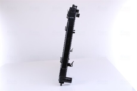 Фото 7 - Радіатор охолодження NISSENS 67518