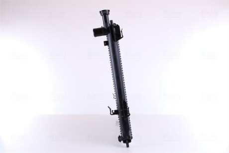 Фото 4 - Радіатор охолодження NISSENS 67522