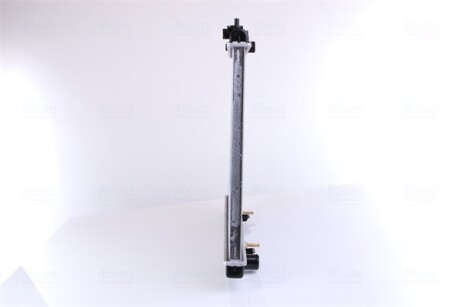 Фото 5 - Радіатор охолодження NISSENS 68118