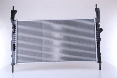 Фото 5 - Радиатор охлаждения двигателя NISSENS 69225