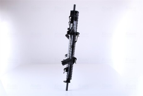 Фото 4 - Радиатор охлаждения двигателя NISSENS 69240