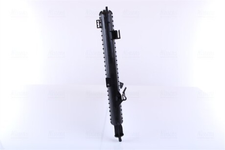 Фото 6 - Радиатор охлаждения двигателя NISSENS 69702A