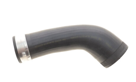 Патрубок інтеркулера (нижній) (L) VW T5 2.0TDI 09- - ((7E0145790)) NRF 166242