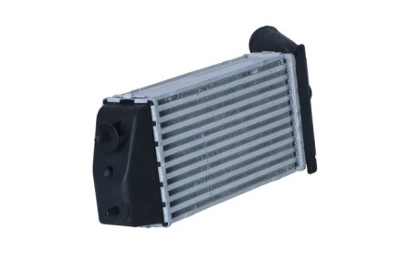 Фото 2 - Интеркулер NRF 30836