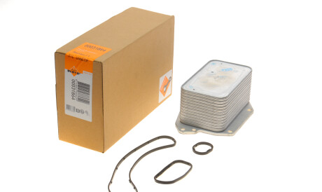 Радиатор масляный Renault Master III 2.3 DCi 10- (теплообменник) RWD - NRF 31864