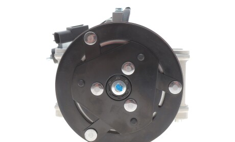 Фото 4 - Автозапчасть NRF 320226