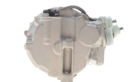 Фото 4 - Автозапчастина NRF 320239