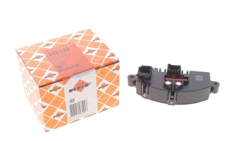 Фото 2 - Автозапчасть NRF 342132