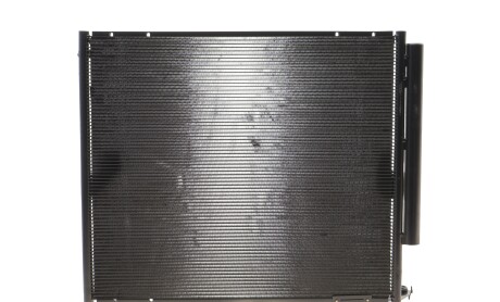 Фото 4 - Автозапчасть NRF 350617