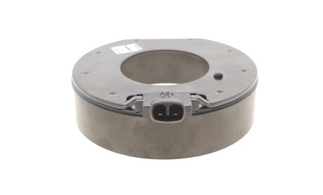 Фото 3 - Автозапчасть NRF 380600