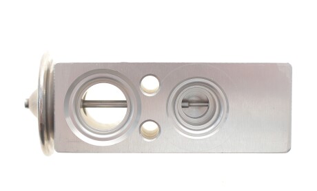 Фото 6 - Автозапчасть NRF 38488