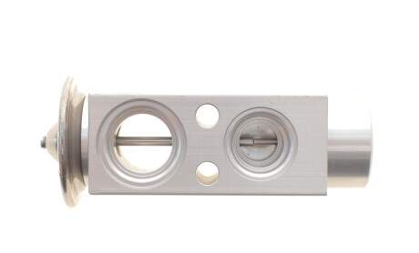 Фото 6 - Автозапчасть NRF 38489