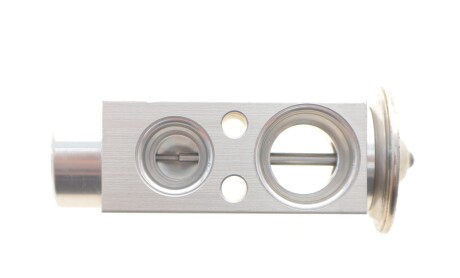 Фото 5 - Автозапчасть NRF 38490