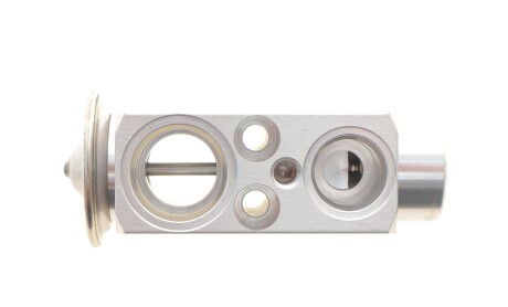 Фото 6 - Автозапчасть NRF 38490