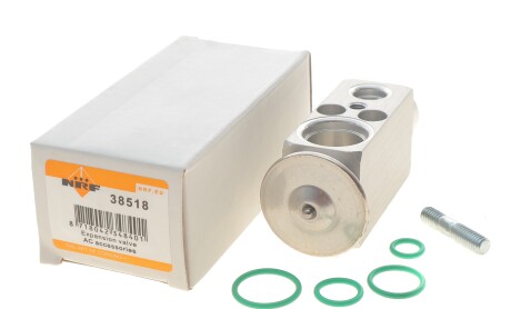 Фото 2 - Автозапчасть NRF 38518