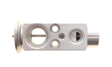 Фото 6 - Автозапчасть NRF 38518