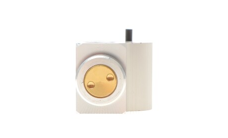 Фото 3 - Автозапчастина NRF 38520