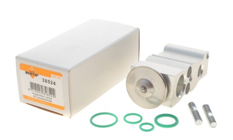 Фото 2 - Автозапчастина NRF 38524