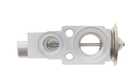 Фото 5 - Автозапчасть NRF 38526