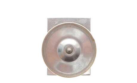 Фото 4 - Автозапчастина NRF 38533