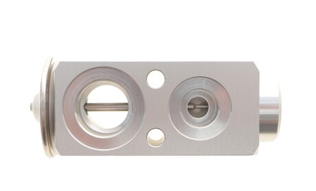 Фото 6 - Автозапчасть NRF 38542