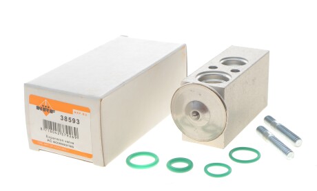 Фото 2 - Автозапчасть NRF 38593