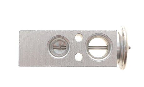 Фото 5 - Автозапчасть NRF 38593