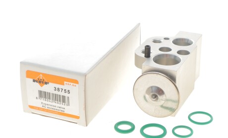 Фото 2 - Автозапчастина NRF 38755