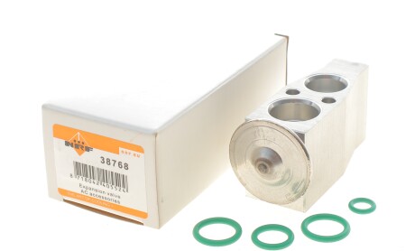 Фото 2 - Автозапчасть NRF 38768