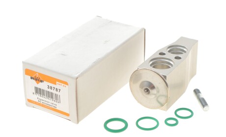 Фото 2 - Автозапчасть NRF 38787