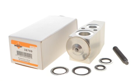 Фото 2 - Автозапчасть NRF 38789