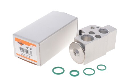 Фото 2 - Автозапчасть NRF 38795