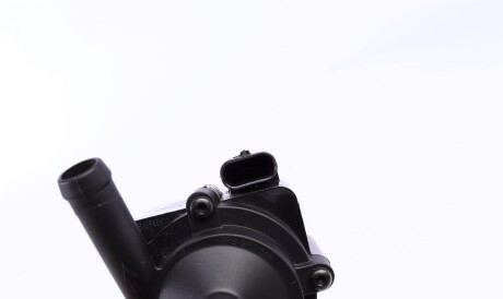 Фото 3 - Водяний насос NRF 390019