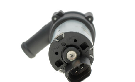 Фото 4 - Водяной насос NRF 390020