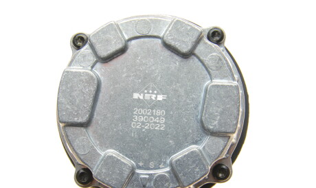 Фото 3 - Водяной насос NRF 390049