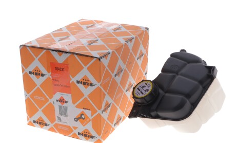 Фото 2 - Автозапчастина NRF 454137