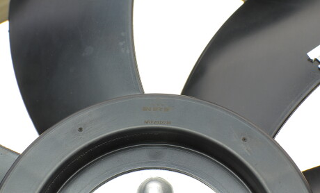 Фото 8 - Вентилятор охлаждения двигателя NRF 47271