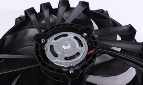 Фото 2 - Вентилятор охолодження двигуна NRF 47355