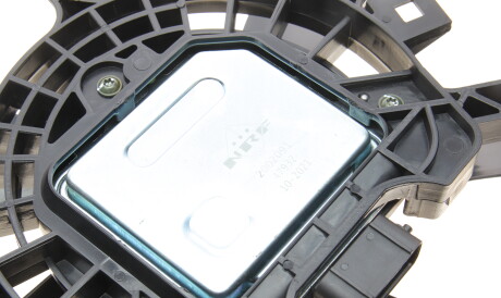 Фото 3 - Автозапчасть NRF 47932