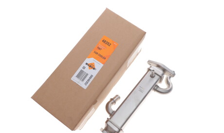 Фото 2 - Автозапчасть NRF 48352