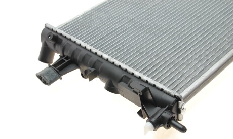Фото 3 - Радіатор охолодження NRF 50562