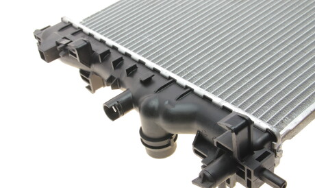 Фото 3 - Радиатор охлаждения двигателя NRF 53122