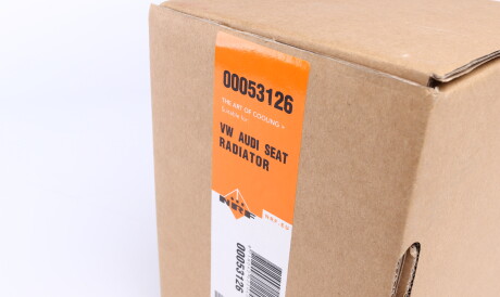 Фото 2 - Радиатор охлаждения двигателя NRF 53126