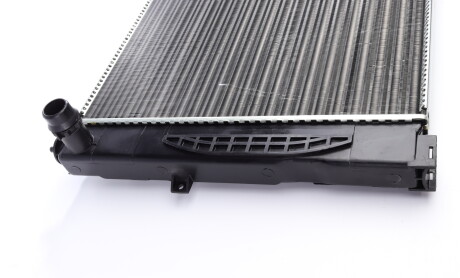 Фото 5 - Радиатор охлаждения двигателя NRF 539504A