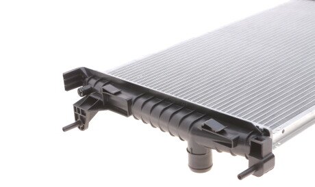 Фото 3 - Радиатор охлаждения двигателя NRF 550004