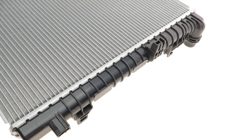 Фото 3 - Радиатор охлаждения двигателя NRF 550081