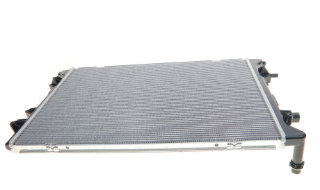 Фото 3 - Радиатор охлаждения двигателя NRF 550089