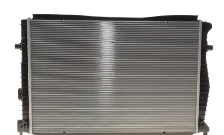 Фото 4 - Автозапчасть NRF 550262