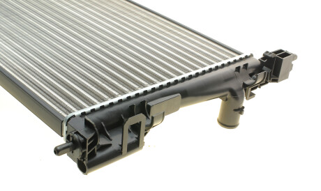 Фото 3 - Радиатор охлаждения двигателя NRF 55340