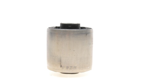 Сайлентблок важеля (переднього/знизу/ззаду/всередині) Audi A4/A5/Q5 07-18/Porsche Macan 14-18 - OE Germany 800912